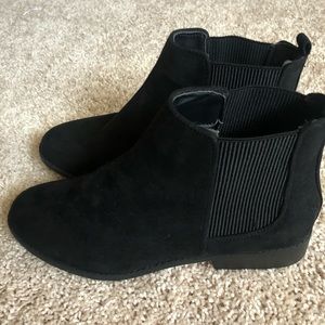 Brand New Chelsea Boots